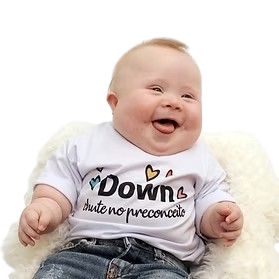 Criança com camiseta da Downchute